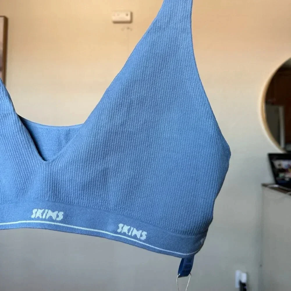 SKIMS Seamless Rib Intimates Plunge Bralette in Arctic size 4X - Picture 4 of 8